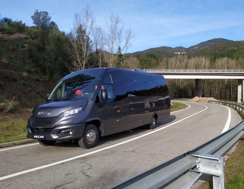 Iveco presentará un Wing carrozado sobre la nueva Iveco Daily 70c21 durante su Road Show en España.